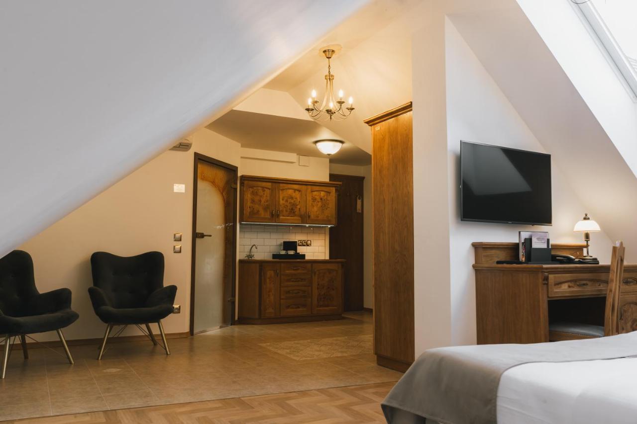 Hotel & Ventus Rosa